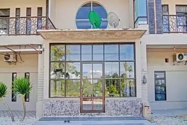 ホテル Oyo 91985 Penginapan Noer Syariah