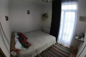 هاستل Green Tianeti