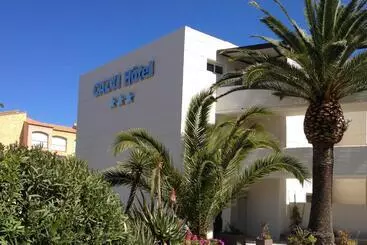 هتل Calvi Hôtel