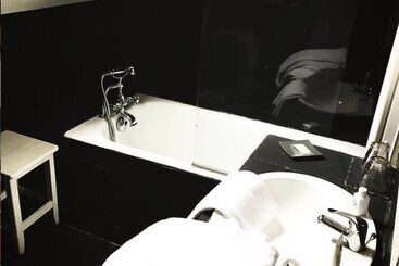 هتل La Cour Sainte Catherine Demeure De Charme