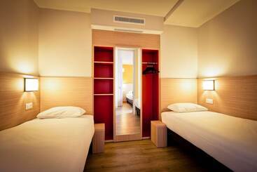 ホテル Greet Hôtel Prévessin Genève Aéroport