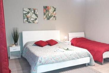 ホテル Appartamenti Esmera