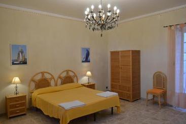 Hotelli Case Vacanze Arcobaleno