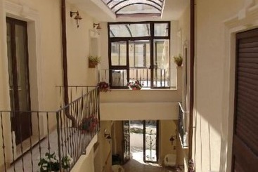 Отель Palazzo Reginella