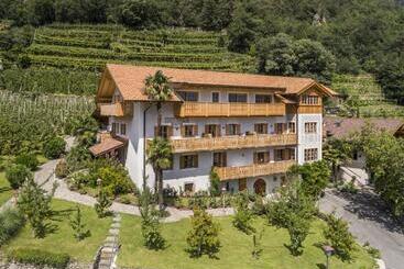 בית מלון כפרי Kassian