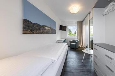 Beach Hotel California