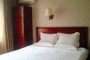 Hotel Greentree Inn Harbin City Central Avenue