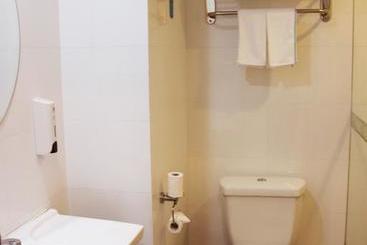 酒店 Hanting Express Chaoyang Train Station