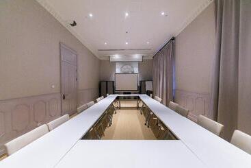 Ji Hotel Tianjin Jinwan Square