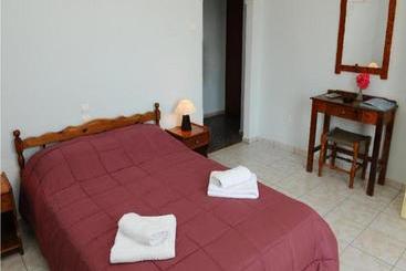 Apostolos & Eleni Family Apartments