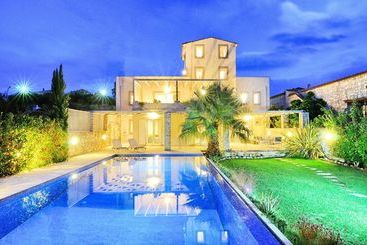 酒店 Cretan Mansion