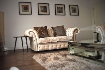 Fifty One And A Half Boutique B&b