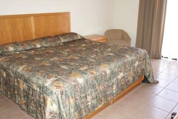 Hotelli Maria Luisa Inn & Suites