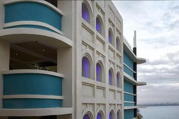 هتل Slipway Tanzania