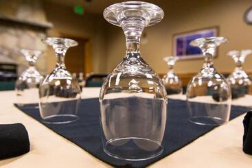 Otel The Portlander Inn And Marketplace