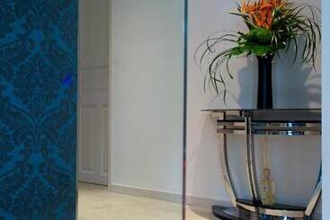 Pensió Fuori Porta House