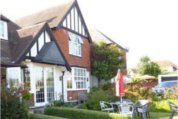 ペンション Rustington Manor