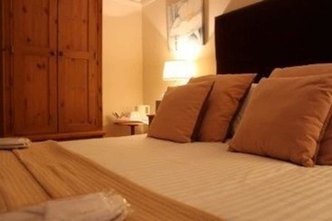 פנסיון Rustington Manor