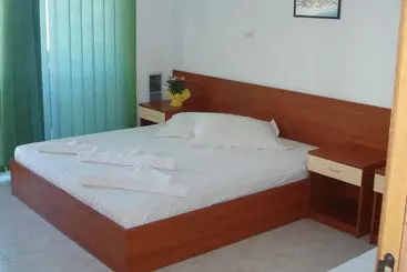 Tsb Sun Coast Apartments