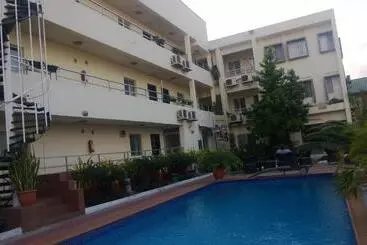Cata Apartment Hotel And Spa