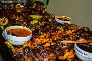 فندق Termales Del Bosque & Hot Springs