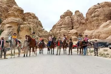 تختخواب و صبحانه Petra Royal Ranch