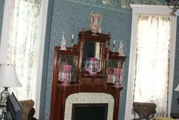 Aamiaismajoitus (B&B) Johnstone Mansiion
