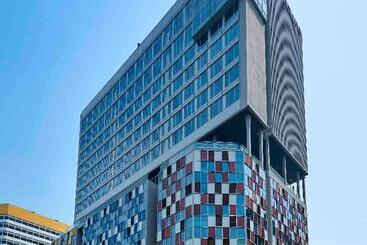 هتل Mercure Singapore Bugis