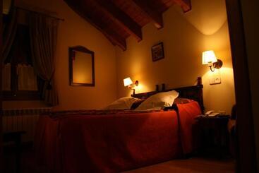 Отель Tres Picos