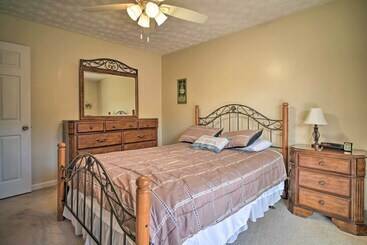 بيت ريفى Caryville Home W/ Private Dock & Norris Lake Views