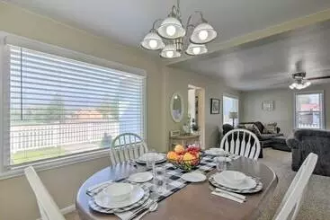 Mökkimajoitus Home W/ Fenced Yard By 5 Mighty Nat L Parks