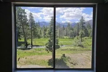 Hotelli The Black Forest Lodge