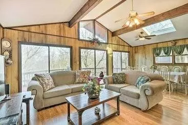 コテージ Tranquil Lake Harmony Haven   Great For Families!