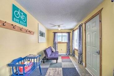 Vidéki Ház Bright Crosby Home   Walk To Main St & Beach!