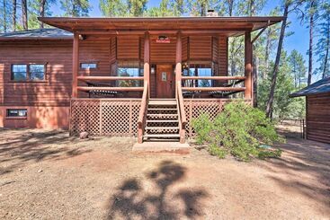 Kır Evi Deck, Games & Fire Pit: Modern Pine Cabin!