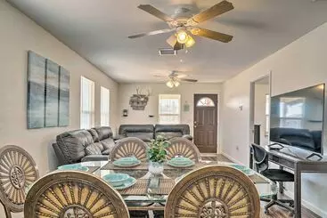 コテージ Pet Friendly Sierra Blanca Home In Downtown!