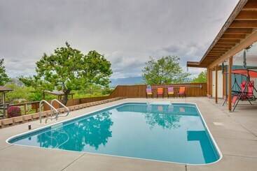 茅舍 Stunning Medford Escape W/ Panoramic Views!