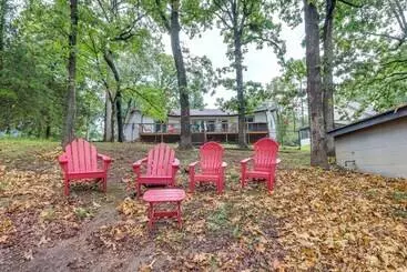 Updated Afton Cottage W/ Dock & Lake Access!