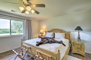 بيت ريفى Charming Cameron Farm Retreat ~ 41 Mi To Tamu