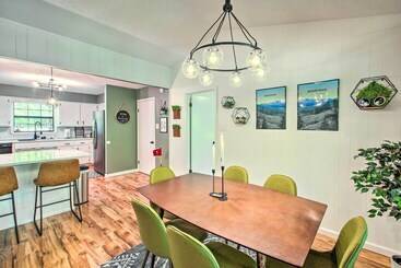 별장 Deck & Resort Amenities: Hot Springs Home!