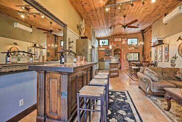 茅舍 Historic Downtown Escape   Steps To Levee Park!