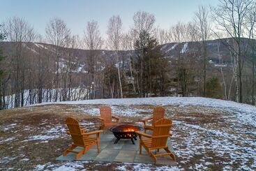بيت ريفى The Mountain House:  Windham Retreat W/ Hot Tub!