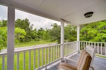 Charming Bay St Louis Cottage   4 Mi To Casino!