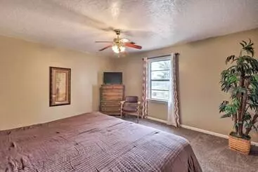 コテージ Charming Gadsden Home W/ Golf Course Views!