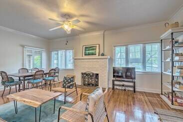 Сельский дом Chic Ocala Home W/ Yard ~ 1 Mi To Dtwn Square