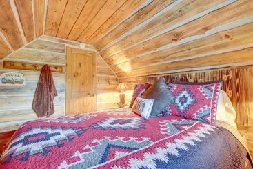 Mökkimajoitus Jemez Springs Cabin W/ Stunning Mtn Views!