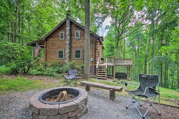 بيت ريفى Log Cabin In The Woods W/ Deck, Game Room, Hot Tub