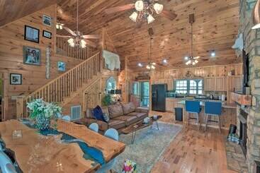 קוטג'' Lovely Lake Hartwell Retreat: Dock, Deck & Grill!