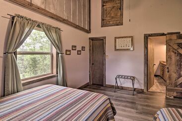 بيت ريفى Cj S Crooked Hideaway    Secluded Retreat!