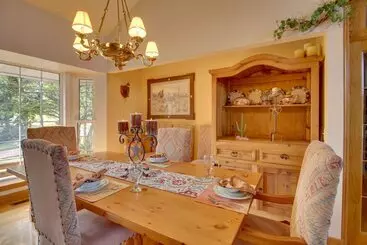 Mökkimajoitus Red Bluff Inn & Retreat W/ Entire Ranch On Lake!